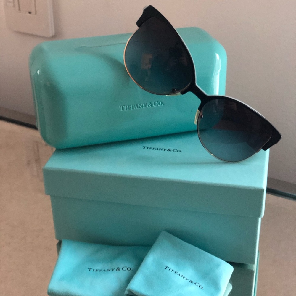 Tiffany cat eye sunglasses